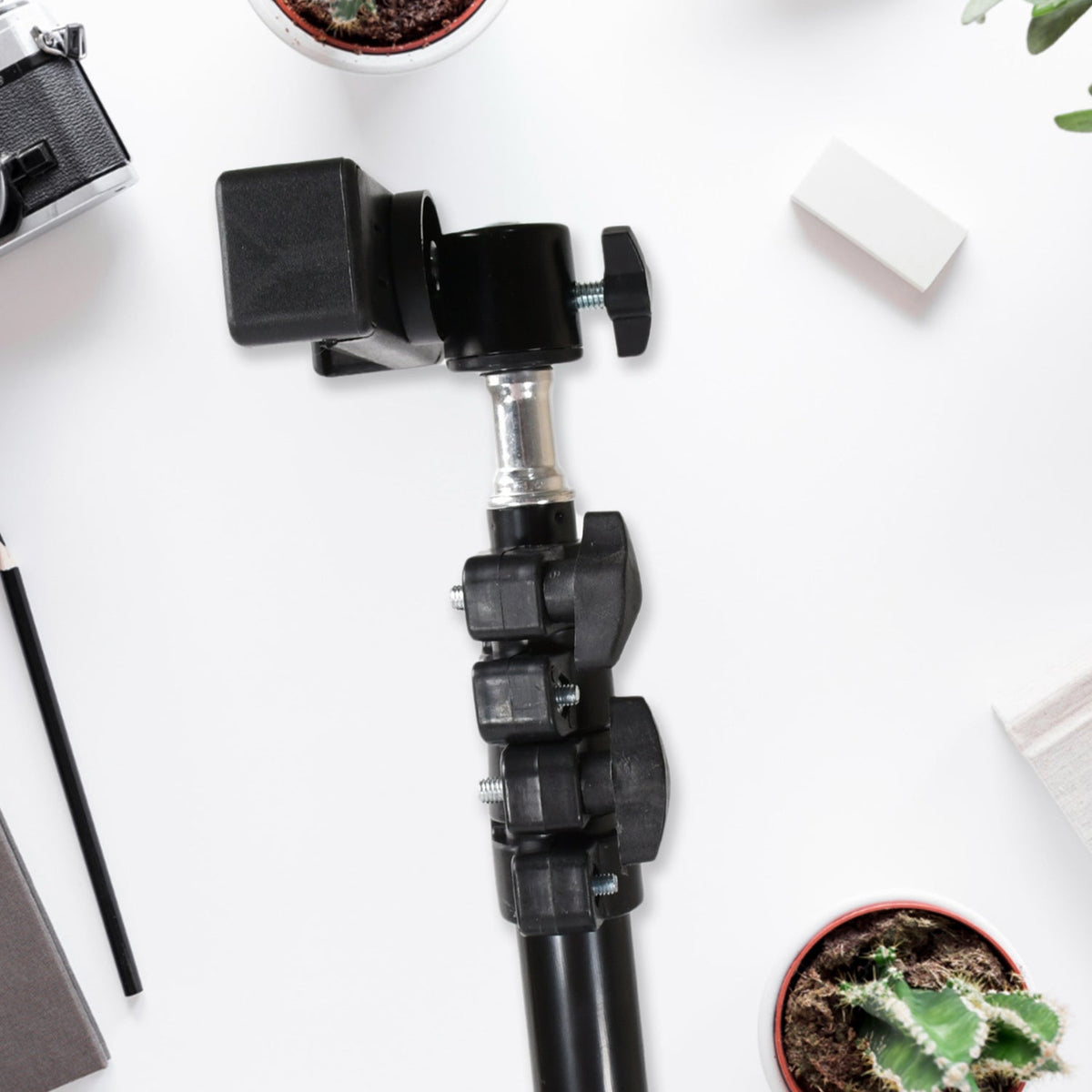 Professional Tripod for DSLR Photography (Max Height 178cm, Multi-Head, Folding)