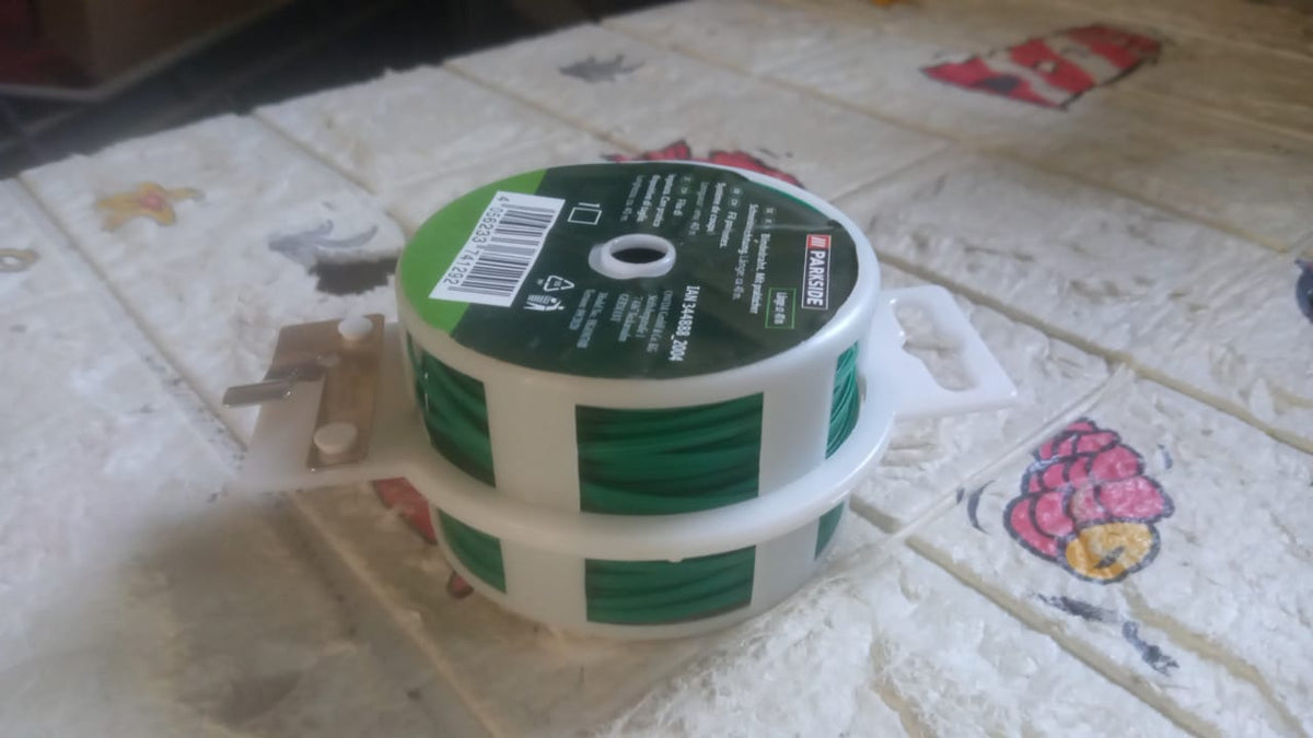 Garden Wire, Sturdy Plant Ties for Support, Garden Ties with Cutter (50 Mtr)